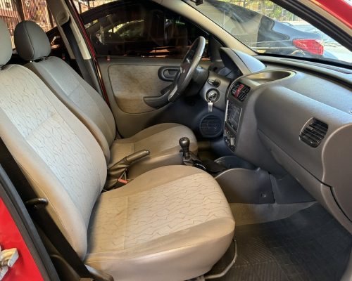 Corsa Vermelho 07 (9)