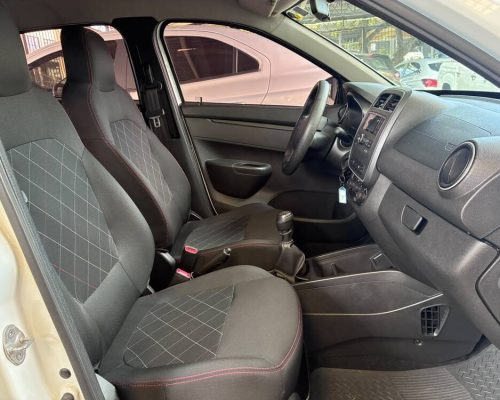 Kwid Branco 22 (9)