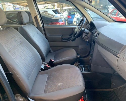 Meriva Preta 08 (9)