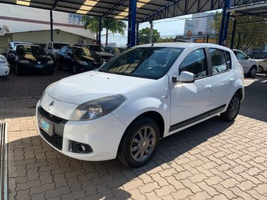 Sandero Branco 14 (1)